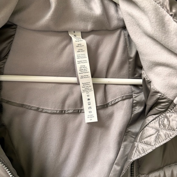 Lululemon Brave the Cold vest - Picture 3 of 7